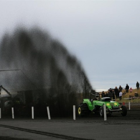 crop-05.09.2009_420__large_