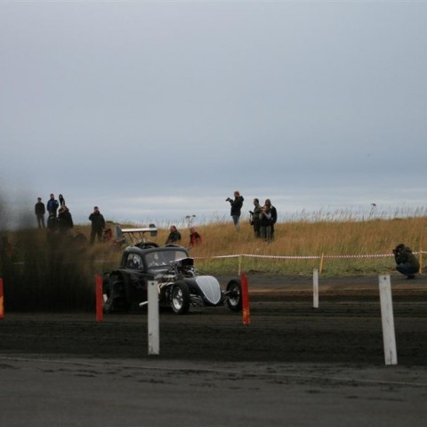 crop-05.09.2009_431__large_