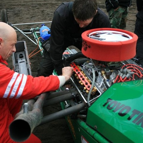 crop-05.09.2009_462__large_