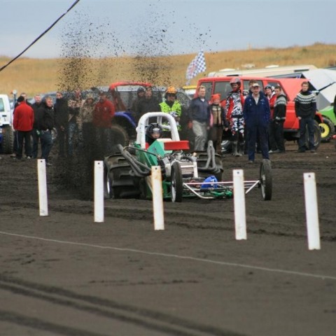 crop-05.09.2009_695__large_