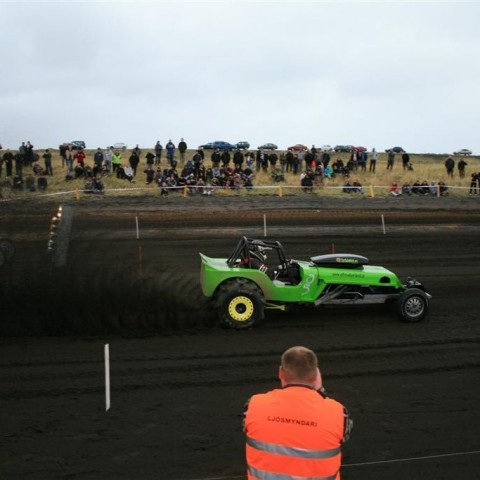 crop-05.09.2009_789__large_