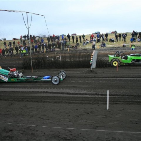 crop-05.09.2009_872__large_