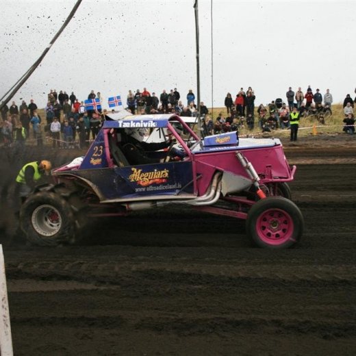 crop-05.09.2009_772__large_