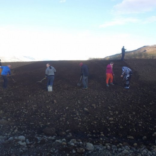 crop-980360_10151698790744026_1325156015_o