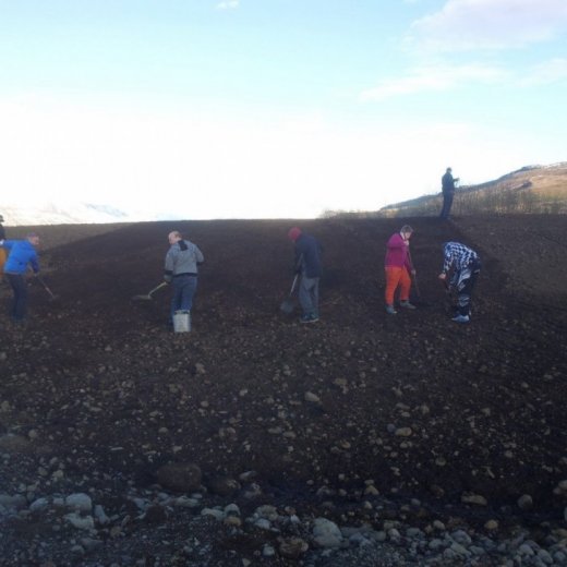 crop-980360_10151698790744026_1325156015_o