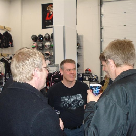 crop-08.04.2009_y_020__large_