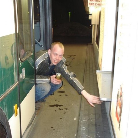 crop-08.04.2009_y_042__large_