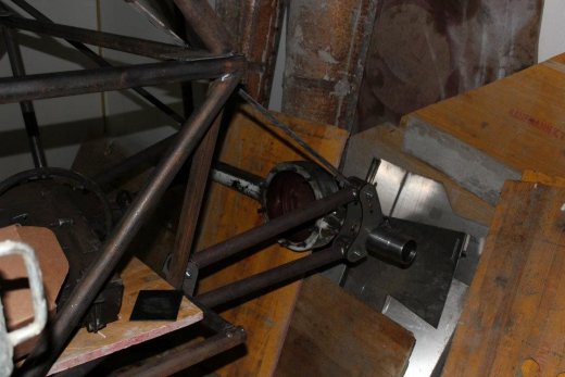 379510_304029729620561_100000406094739_1035239_362948834_n