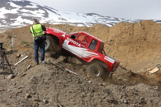 30.mai.2009binnischi_th_169__large_