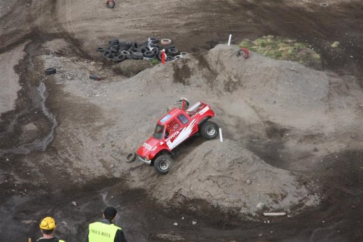 30.mai.2009binnischi_th_688__large_