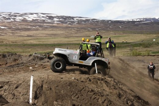 30.mai.2009binnischi_th_411__large_