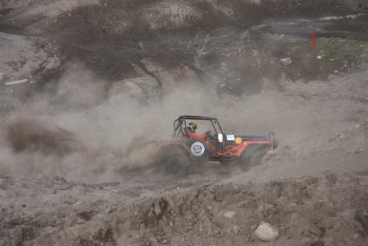 30.mai.2009binnischi_th_687__large_