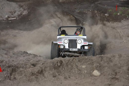 30.mai.2009binnischi_th_694__large_