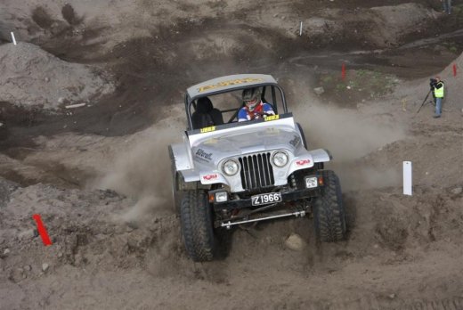 30.mai.2009binnischi_th_703__large_