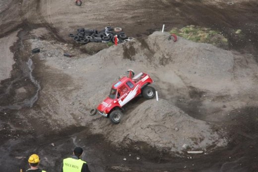 30.mai.2009binnischi_th_688__large_