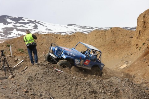 30.mai.2009binnischi_th_162__large_