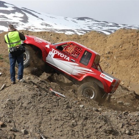 crop-30.mai.2009binnischi_th_169__large_