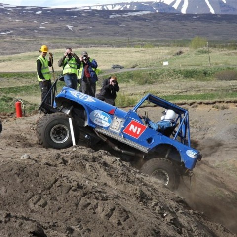 crop-30.mai.2009binnischi_th_415__large_