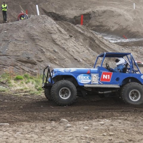 crop-30.mai.2009binnischi_thpart2_301__large_