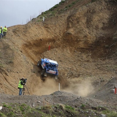 crop-30.mai.2009binnischi_thpart2_305__large_