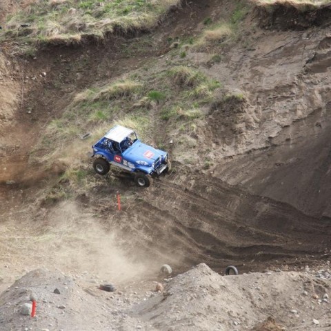 crop-30.mai.2009binnischi_thpart2_308__large_