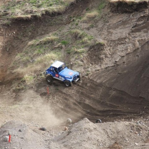 crop-30.mai.2009binnischi_thpart2_309__large_