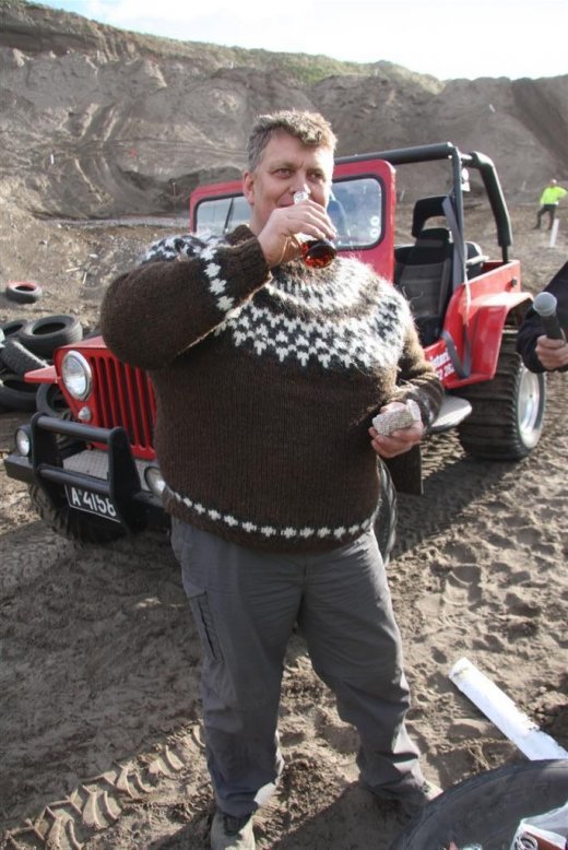 30.mai.2009binnischi_thpart2_427__large_