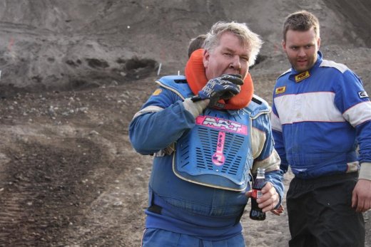 30.mai.2009binnischi_thpart2_430__large_