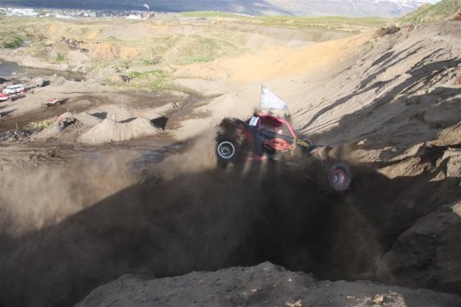 30.mai.2009binnischi_thpart2_577__large_