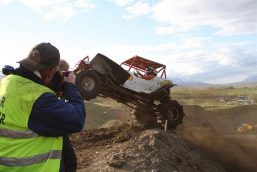 30.mai.2009binnischi_thpart2_530__large_