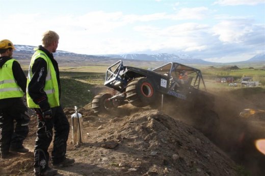 30.mai.2009binnischi_thpart2_513__large_