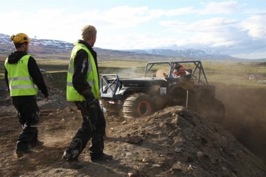 30.mai.2009binnischi_thpart2_515__large_