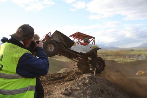 30.mai.2009binnischi_thpart2_530__large_