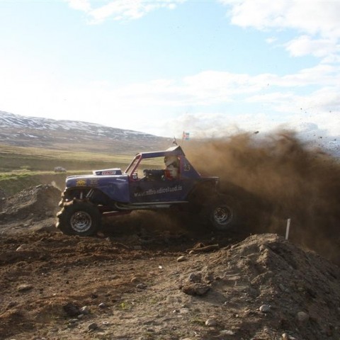 crop-30.mai.2009binnischi_thpart2_536__large_