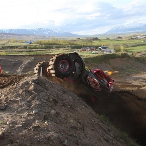 crop-30.mai.2009binnischi_thpart2_540__large_