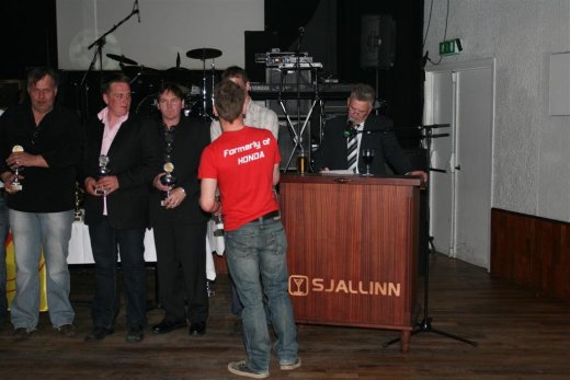 sjallasandur_31._mai_verdlaunaafhending_040__large_