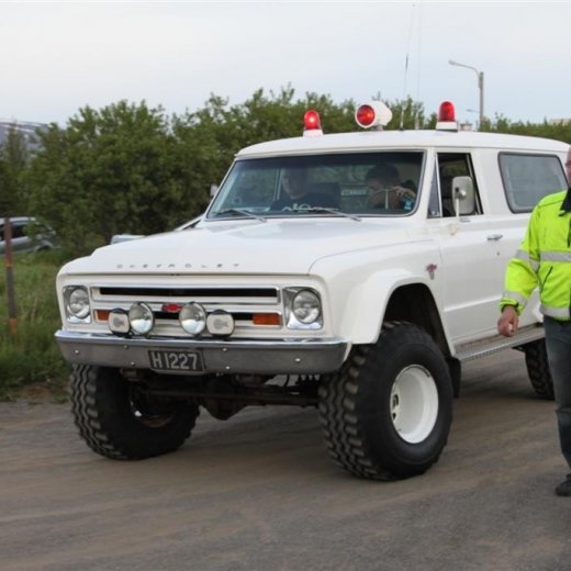 crop-2010_b_ladagar_369__large_