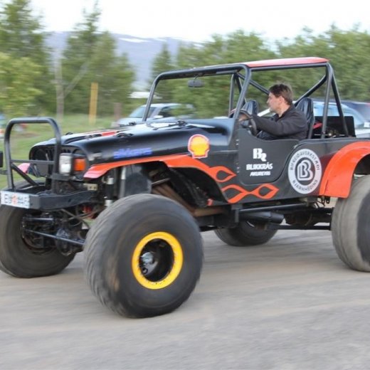 crop-2010_b_ladagar_391__large_