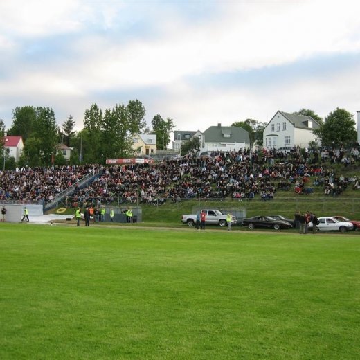 crop-18.6.10_030__large_