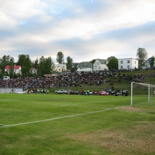 crop-18.6.10_031__large_