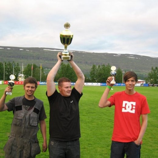 crop-18.6.10_075__large_