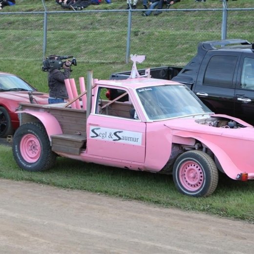 crop-2010_b_ladagar_647__large_