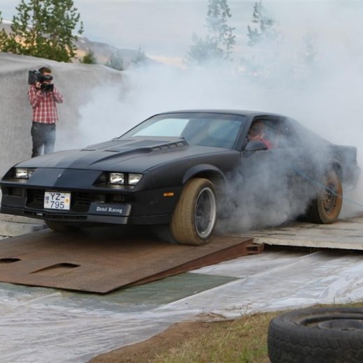 crop-2010_b_ladagar_669__large_