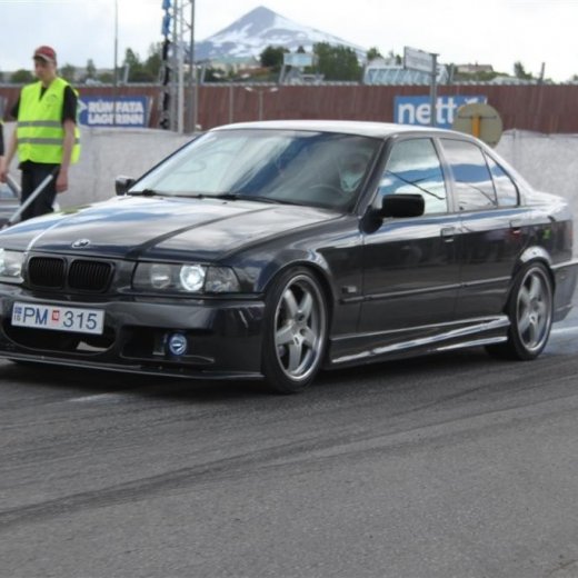 crop-2010_b_ladagar_1339__large_