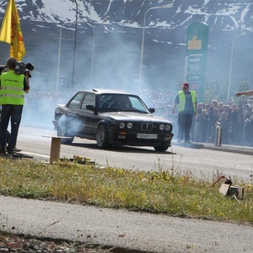 crop-2010_b_ladagar_1479__large_