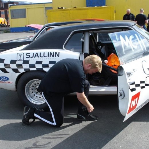 crop-j_n_.2010_044__large_