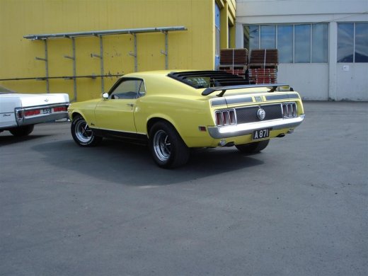 j_n_.2010_043__large_