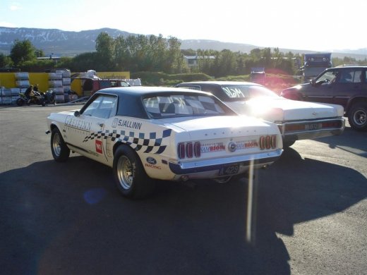 j_n_.2010_068__large_