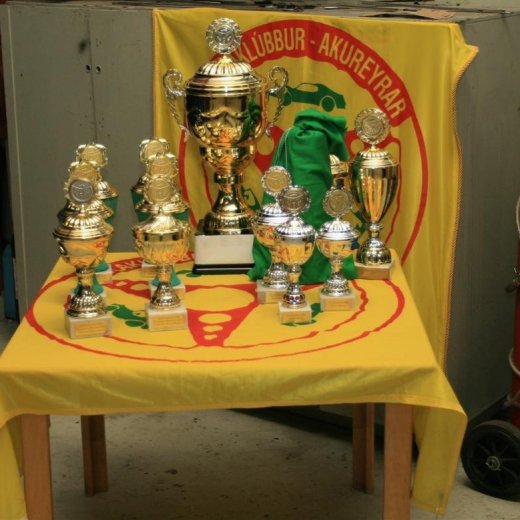 crop-11.12.10_001__large_