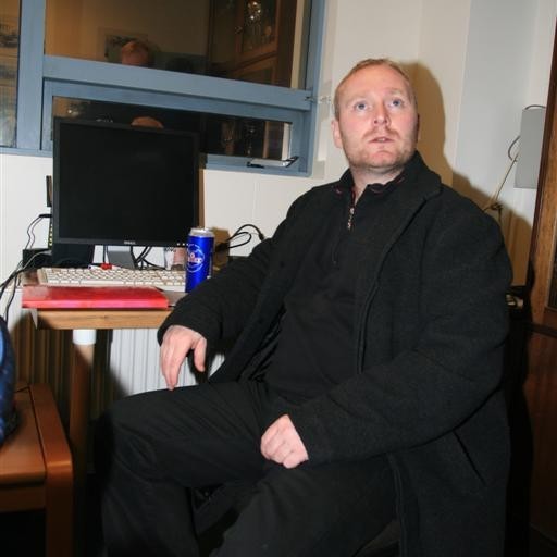 crop-11.12.10_036__large_